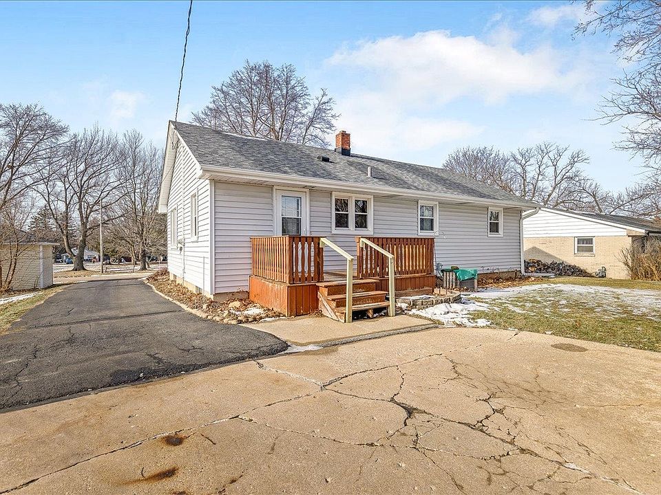 2nd image of 205 N Seward St
