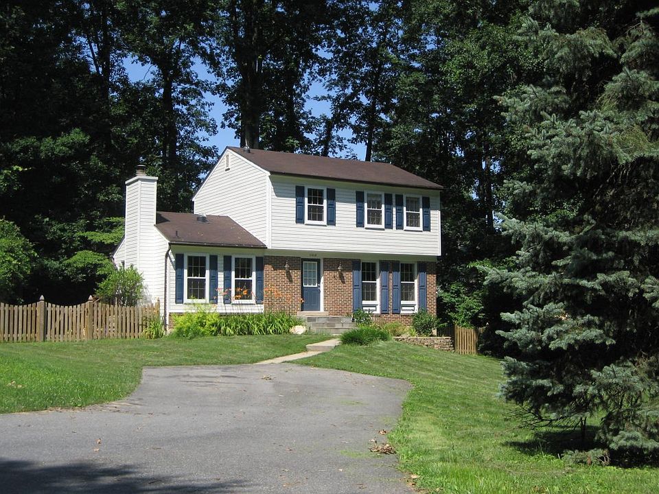 11018 West Ave