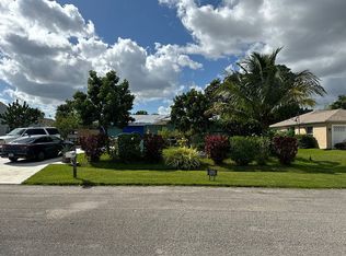 1138 SW Ivanhoe St, Port Saint Lucie, FL 34983