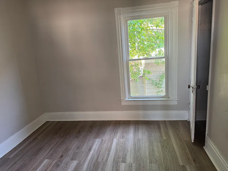 17 Burke Ave #2 — Photo 7