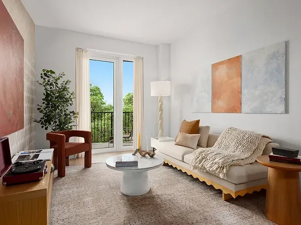 249 Willoughby Ave APT 16D, Brooklyn, NY 11205