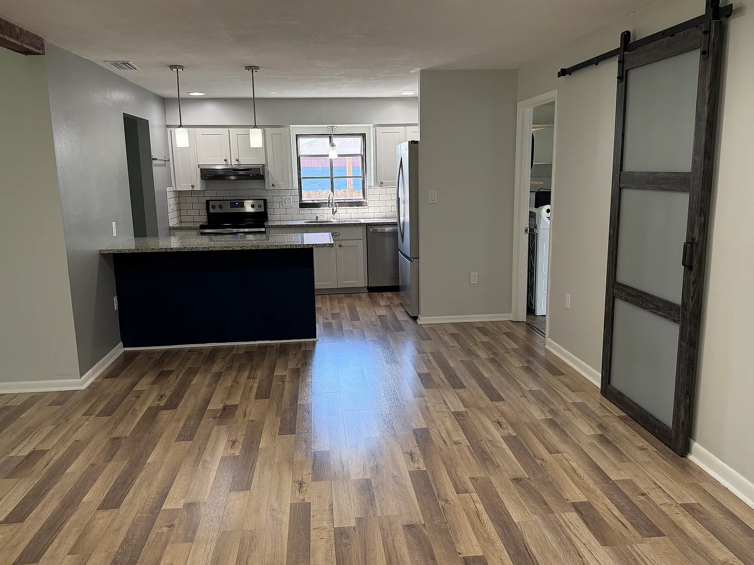 3 bed, 1546 sqft, $1,950 — Photo 3
