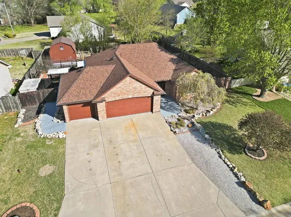 1218 Willowbrook Ln, Towanda, KS 67144