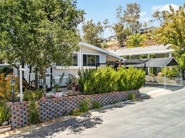 23777 Mulholland Hwy Spc 203, Calabasas, CA 91302