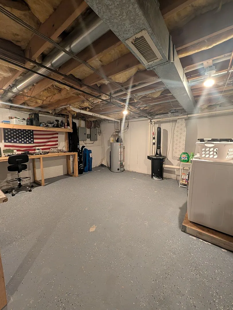 Beautiful & Spacious 3-Bedroom, 1.5-Bath Condo Available October 1st! — Photo 4