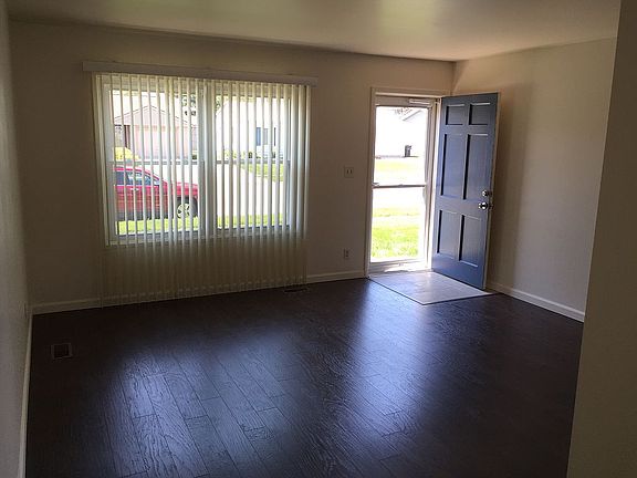 2nd image of 2313 Summerfield Dr