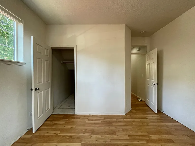 797 NE 63rd Ave — Photo 14