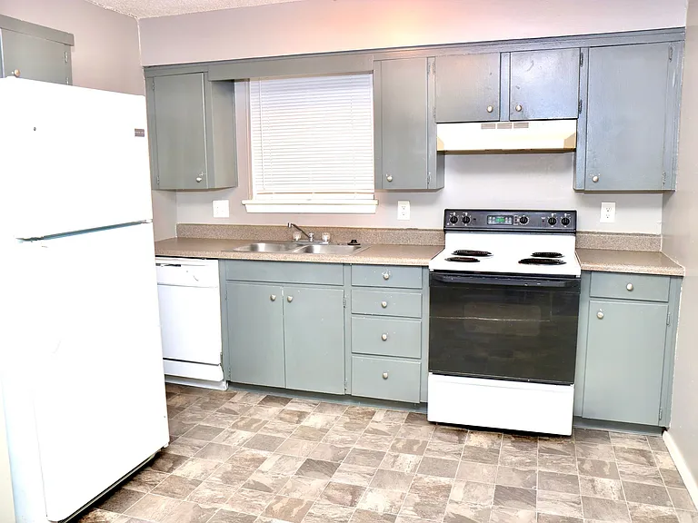 8201 Spring Valley Rd — Photo 12