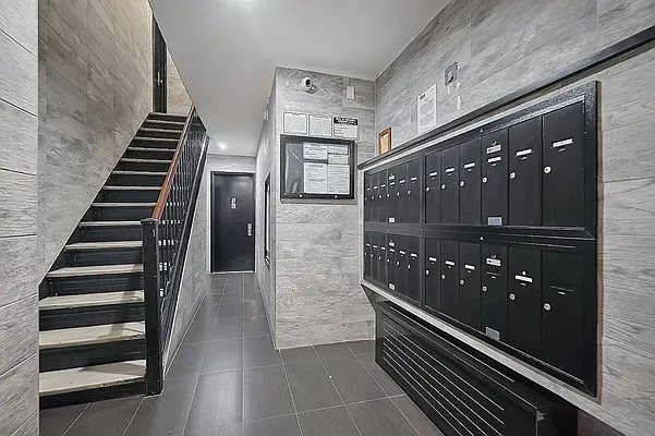 Rented by Compass | media 26