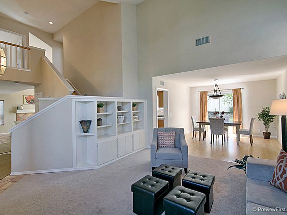 4th image of 2059 Acacia Dr