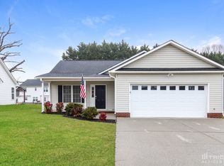 2112 Saponi Village Ct, Winston Salem, NC 27127