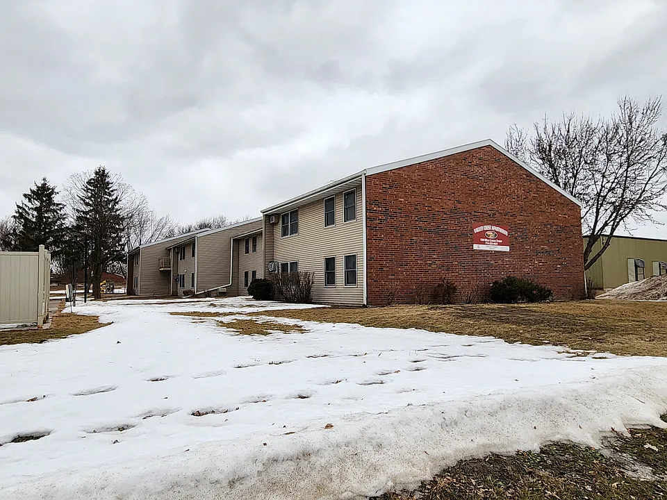 Valley Crest Apartments