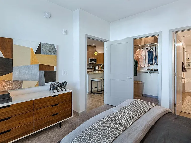 Kalon Luxury Apartments — Photo 13