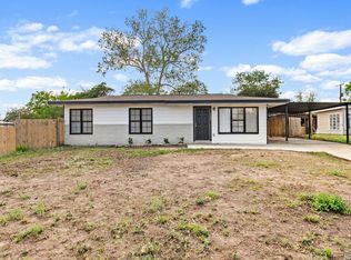 127 Zerrcliff Ln, San Antonio, TX 78220