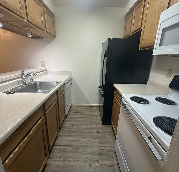 2404 Independence Ln #104R — Photo 8