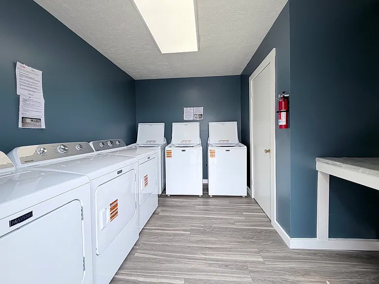 401 East Rd #6 — Photo 13