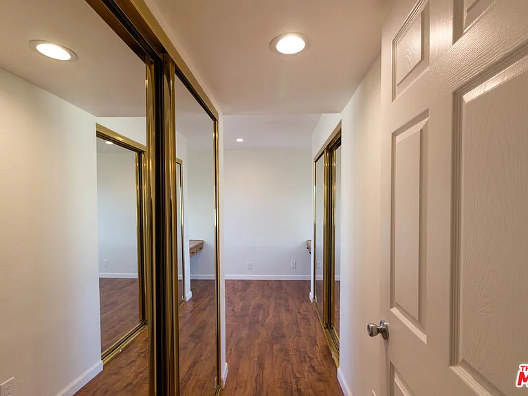 301 W Loraine St #8 — Photo 21