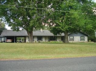 2043 N Page Rd, Longview, TX 75605