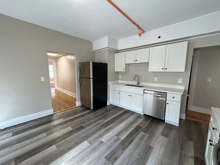 36 Roxbury St #1 — Photo 2