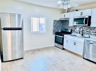 2621 Edwin St Floor 3, Hamtramck, MI 48212