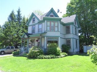 34 Hill St, Rockland, ME 04841