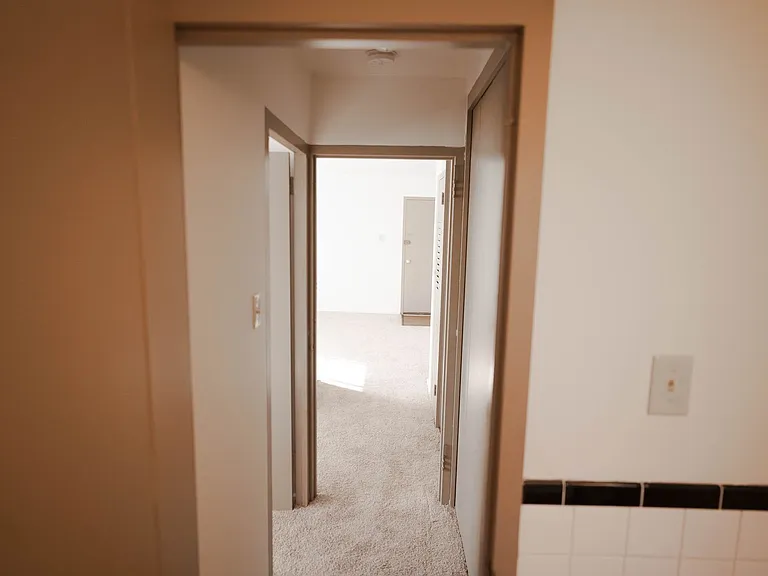 Clifton Woods Apartments — Photo 23