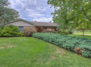 2708 S Delaware Pl, Tulsa, OK 74114