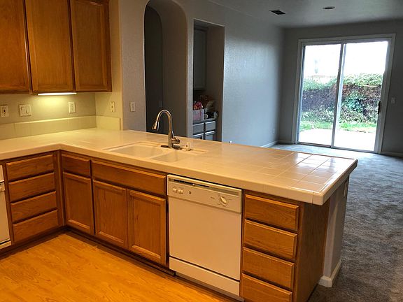 5th image of 1848 San Diego Cir