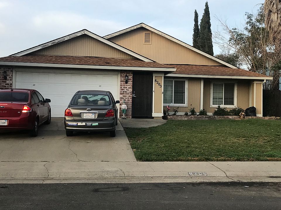 2nd image of 8205 Cottonfield Way