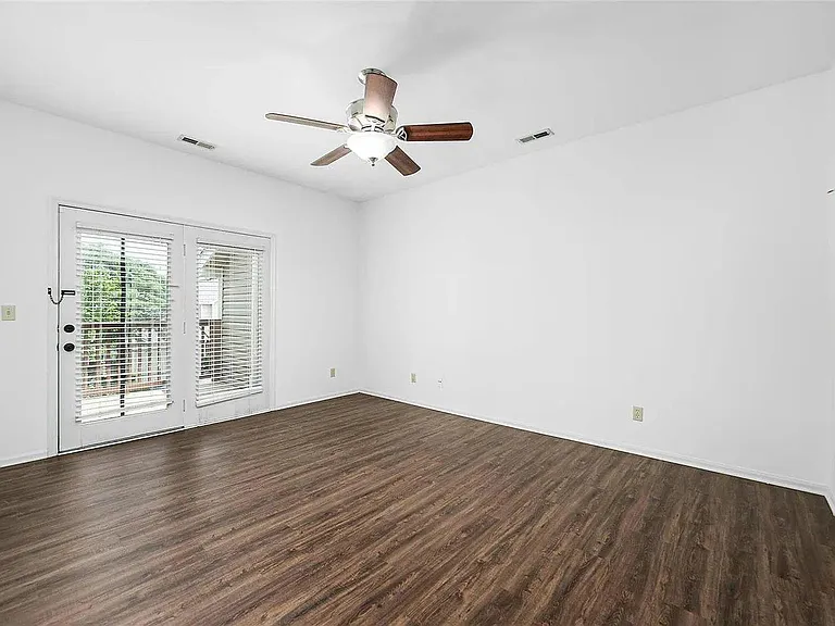 1025 N Spoede Rd — Photo 9