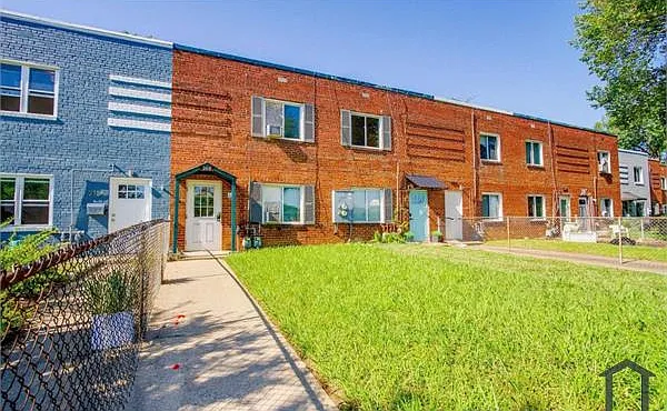 200 Oklahoma Ave NE #2 — Photo 3