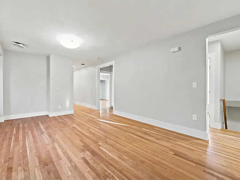 127-129 Palmer St #2 — Photo 13
