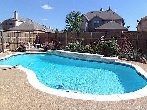 3rd image of 2335 Desert Falls Ln