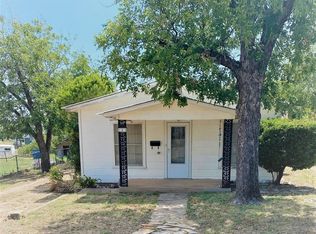 205 N 4th St, Ballinger, TX 76821