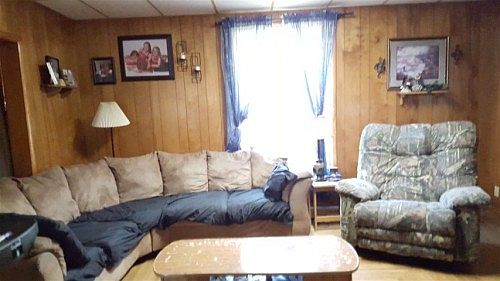 3rd image of 724 Marinette Ave