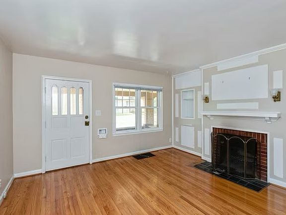 4th image of 77 N Layman Ave #77