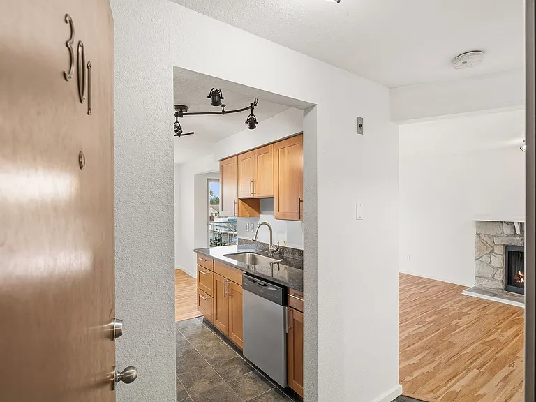 Park Place Apartments — Photo 12