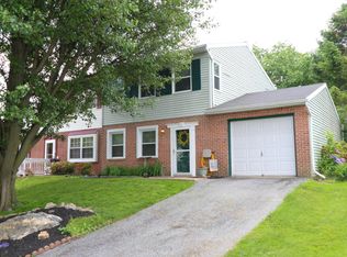 1047 Monticello Ln, Lancaster, PA 17603
