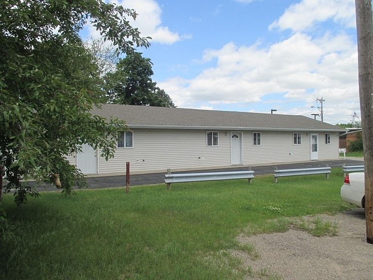 2nd image of 160 N 2nd St