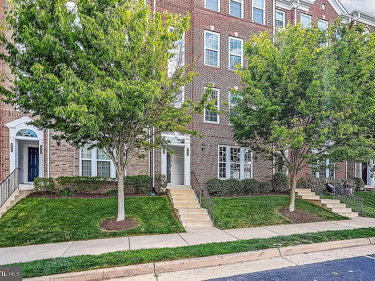 20602 Maitland Ter #14J — Photo 4
