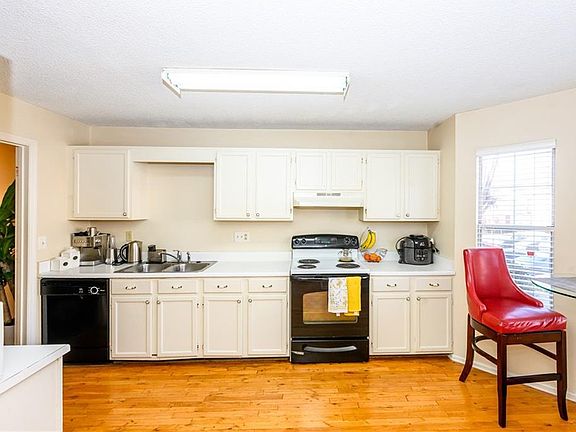 3rd image of 6452 Wedgeview Dr