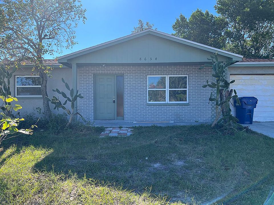 1st image of 8654 Fox Hollow Dr