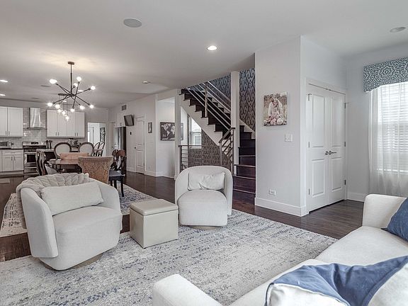 5th image of 5041 N Normandy Ave