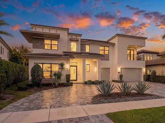 2nd image of 17558 Cadena Drive