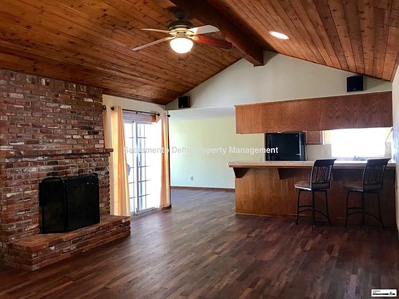 3rd image of 7751 Dutra Bend Dr
