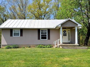 1090 Lakeview Dr, Woodstock, VA 22664