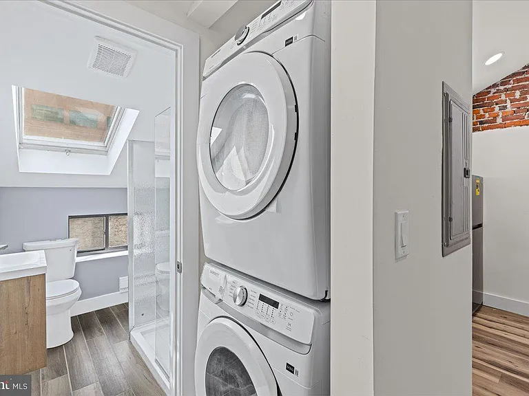 1222 Chancellor St #3 — Photo 8