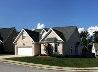 8095 Squirrel Wood Ct, Ooltewah, TN 37363