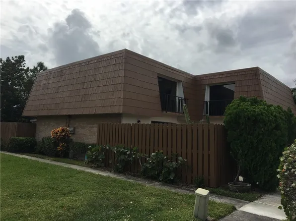 5895 SE Riverboat Dr, Stuart, FL 34997