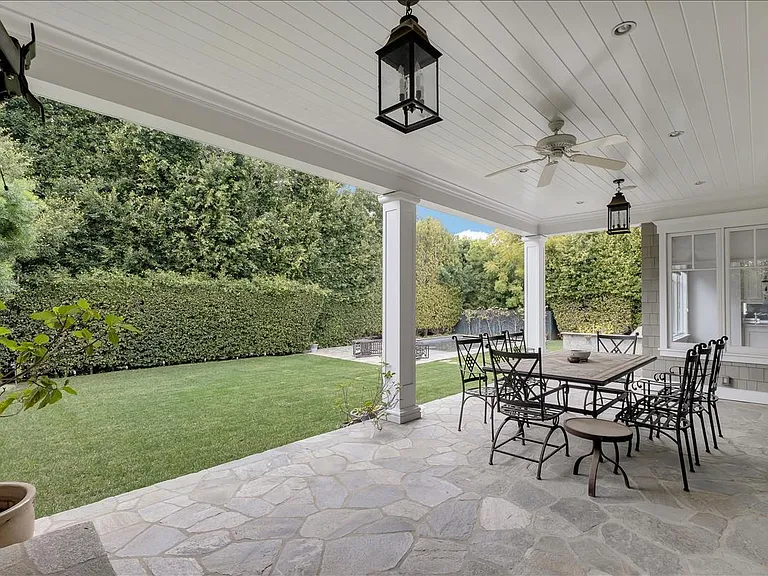 117 S Burlingame Ave — Photo 14
